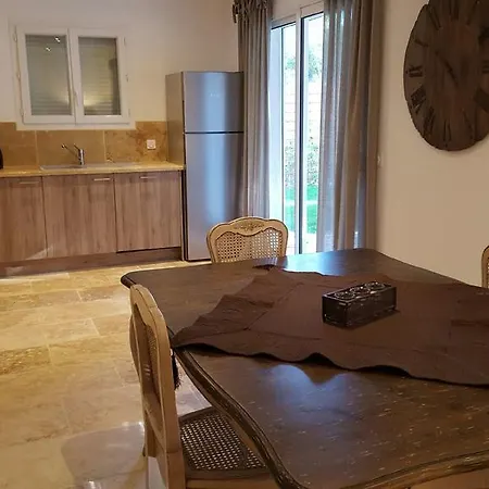 Prázdninový dům Le Provencal Pierrevert