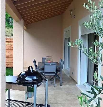 Le Provencal * Pierrevert